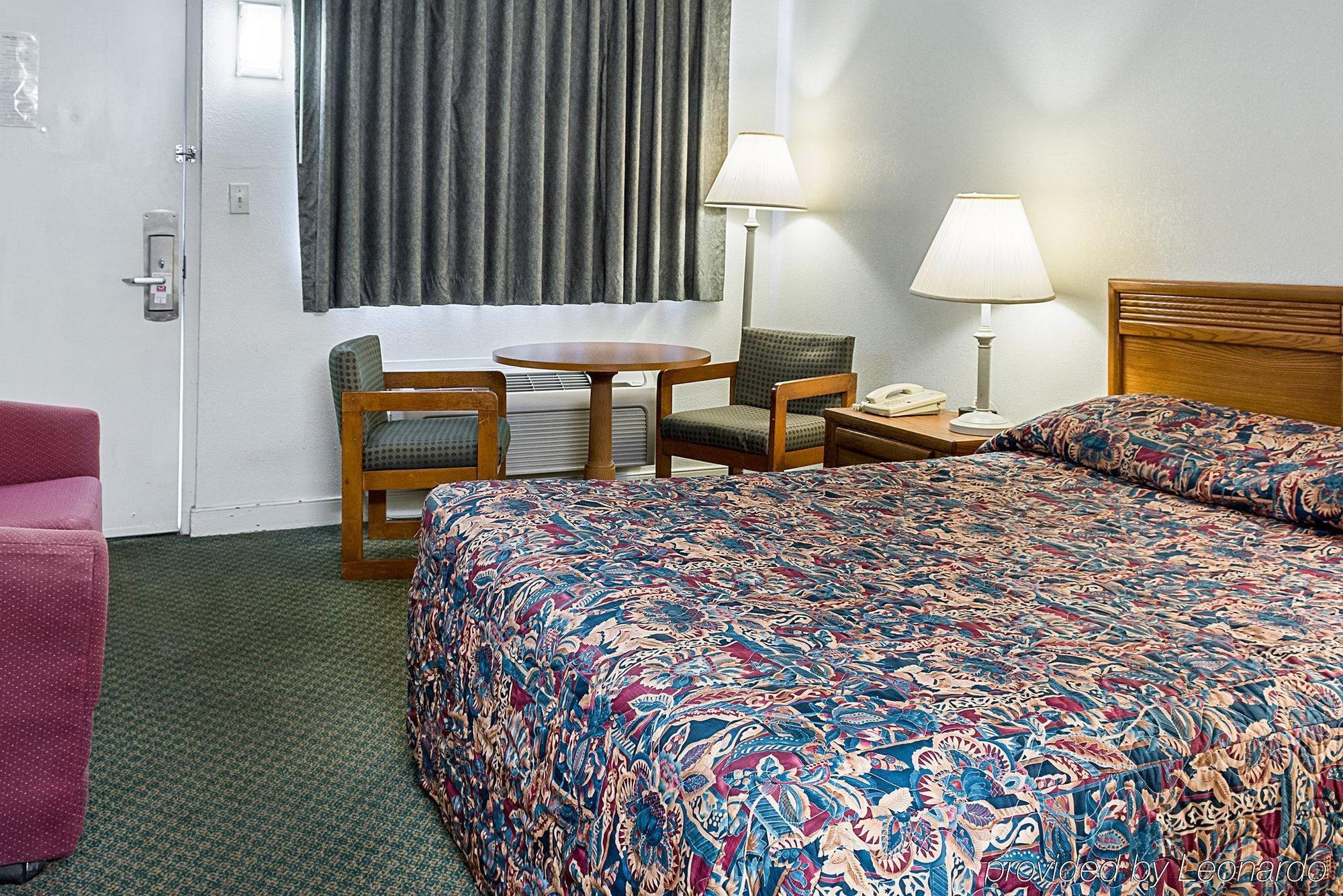 Gateway Inn Templeton Luaran gambar