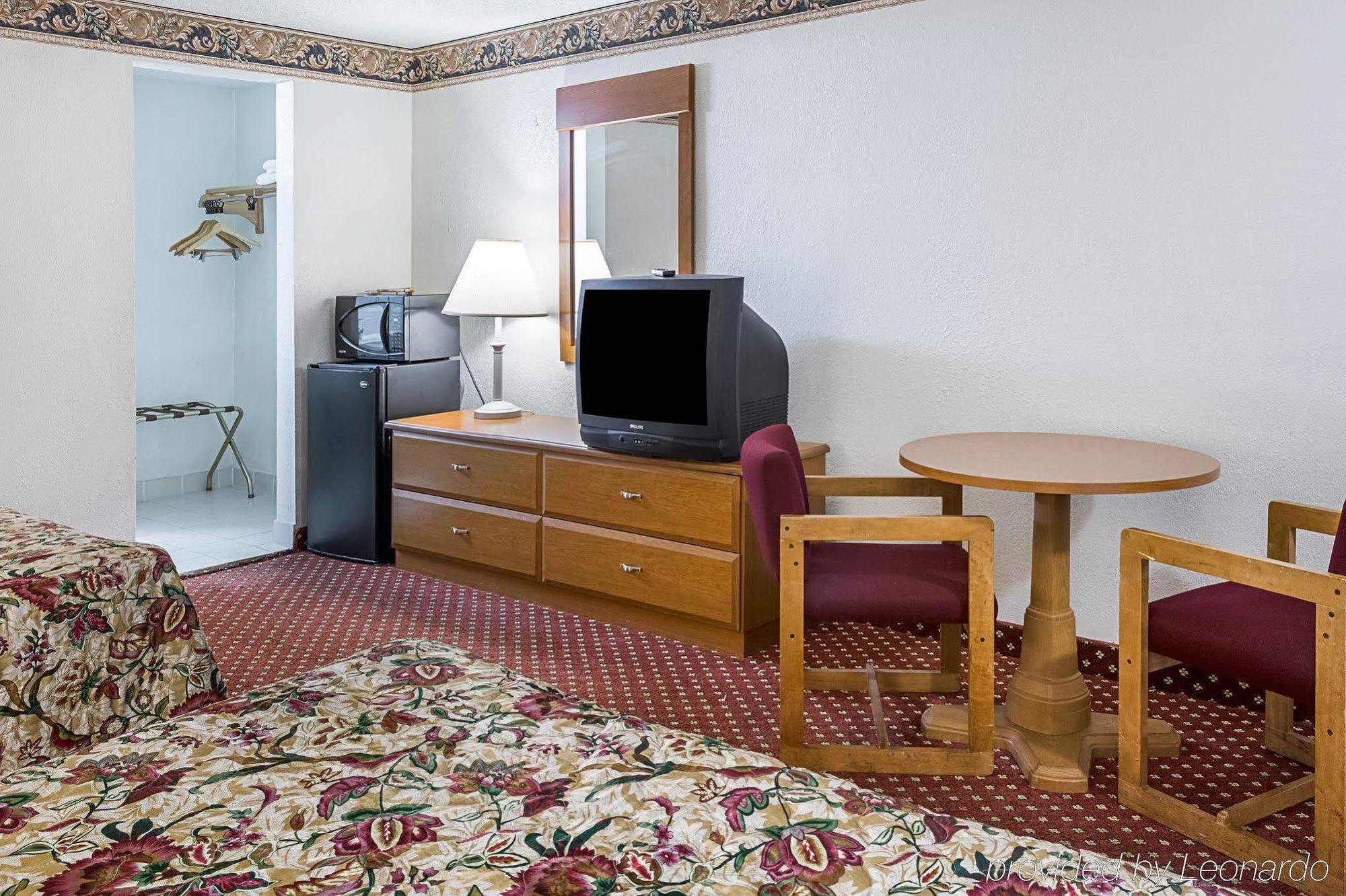 Gateway Inn Templeton Luaran gambar