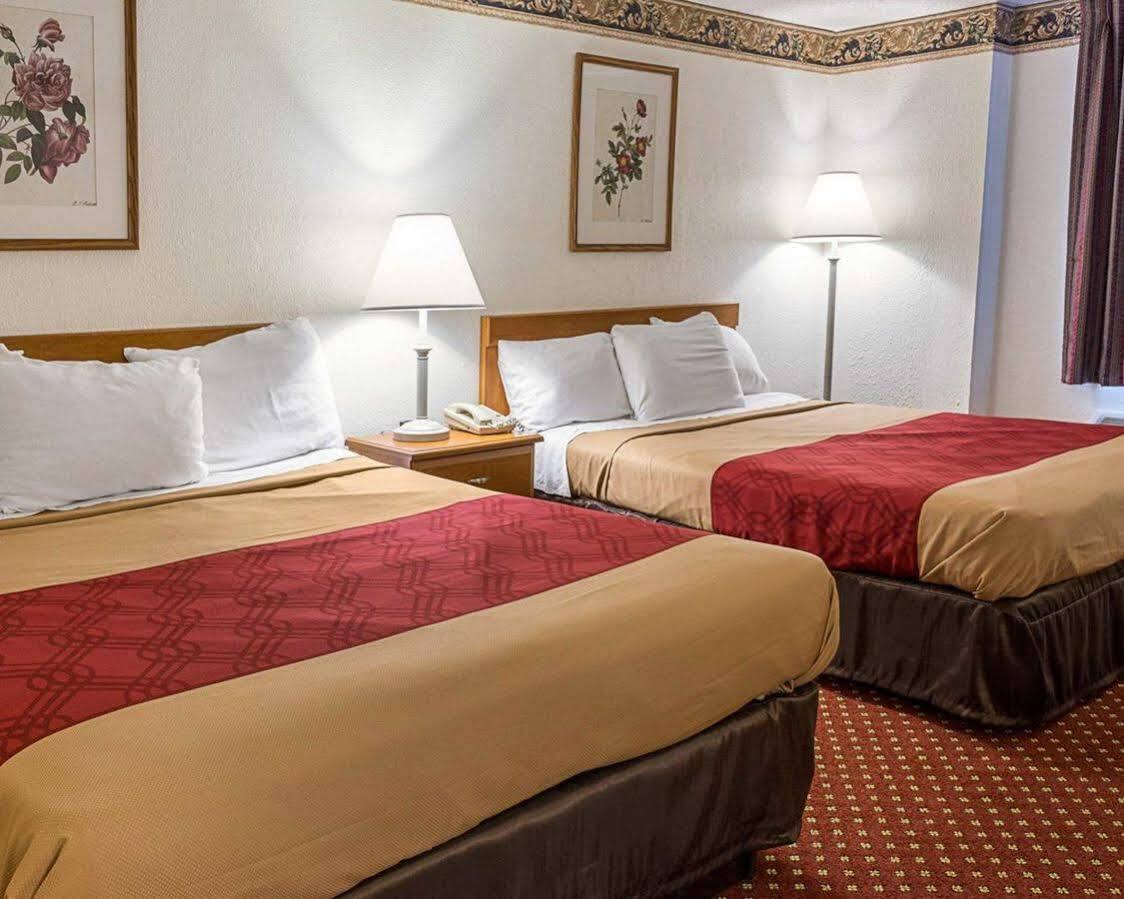 Gateway Inn Templeton Luaran gambar