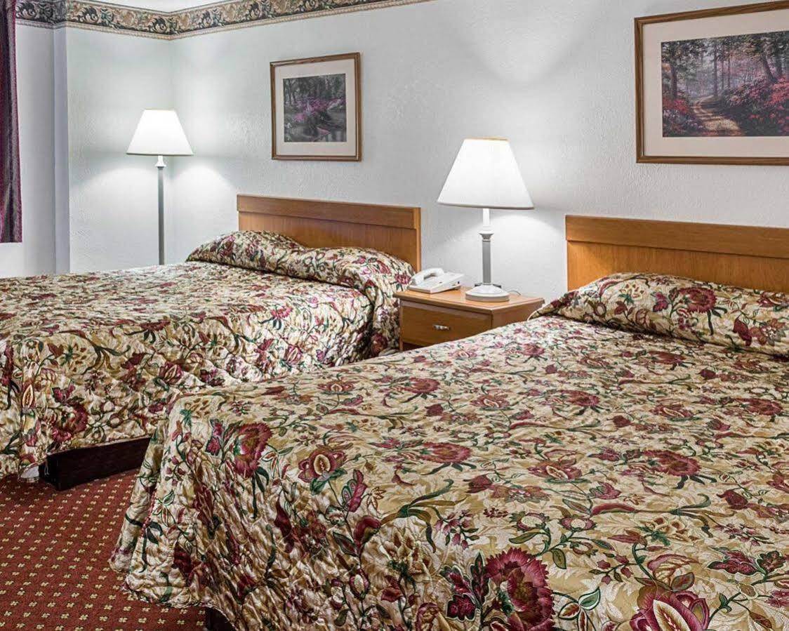 Gateway Inn Templeton Luaran gambar